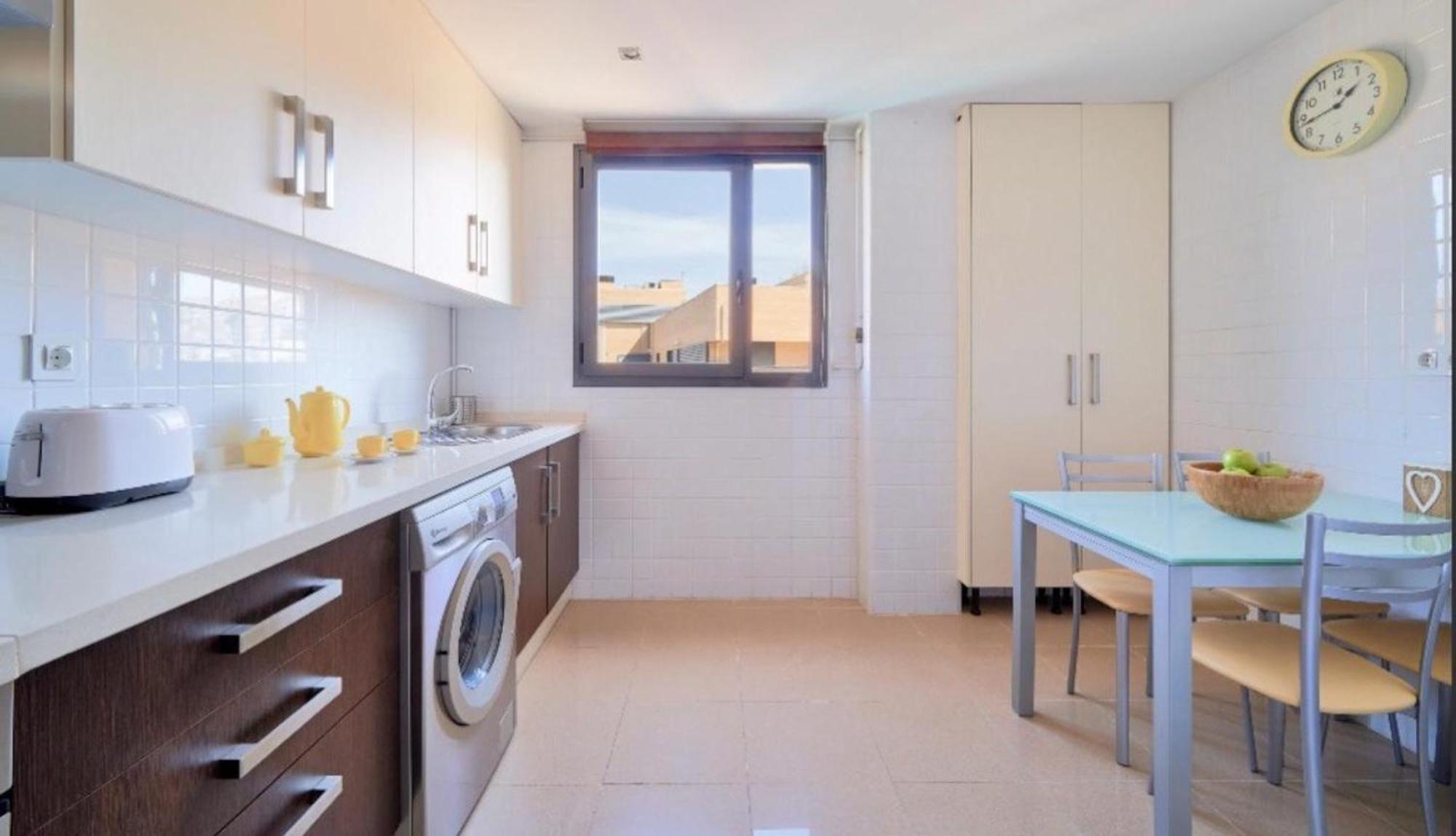 Holidays2Malaga Heroe De Sostoa Con Piscina Junto Estacion Ave Y Playa Exteriör bild