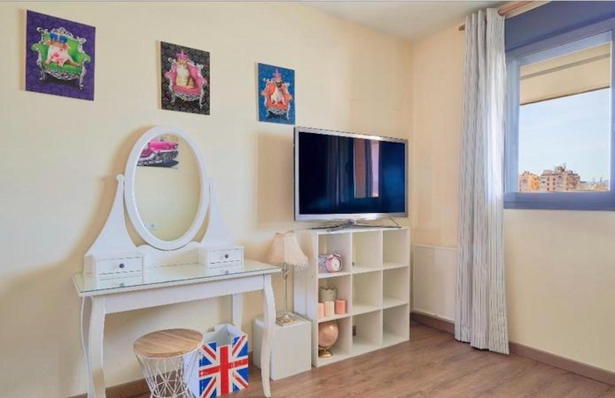 Holidays2Malaga Heroe De Sostoa Con Piscina Junto Estacion Ave Y Playa Exteriör bild